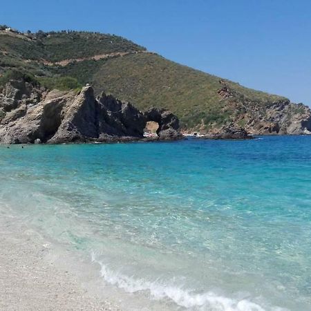 ホテルMoka Evia Island Akhladherí エクステリア 写真