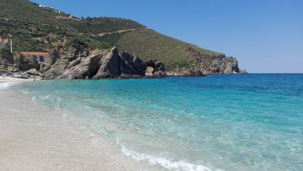 ホテルMoka Evia Island Akhladherí エクステリア 写真